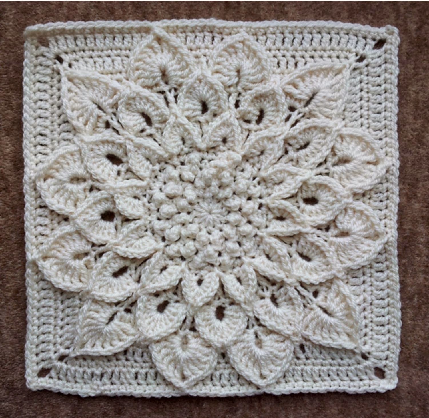 MATIN LUMINEUX Carr   au crochet 